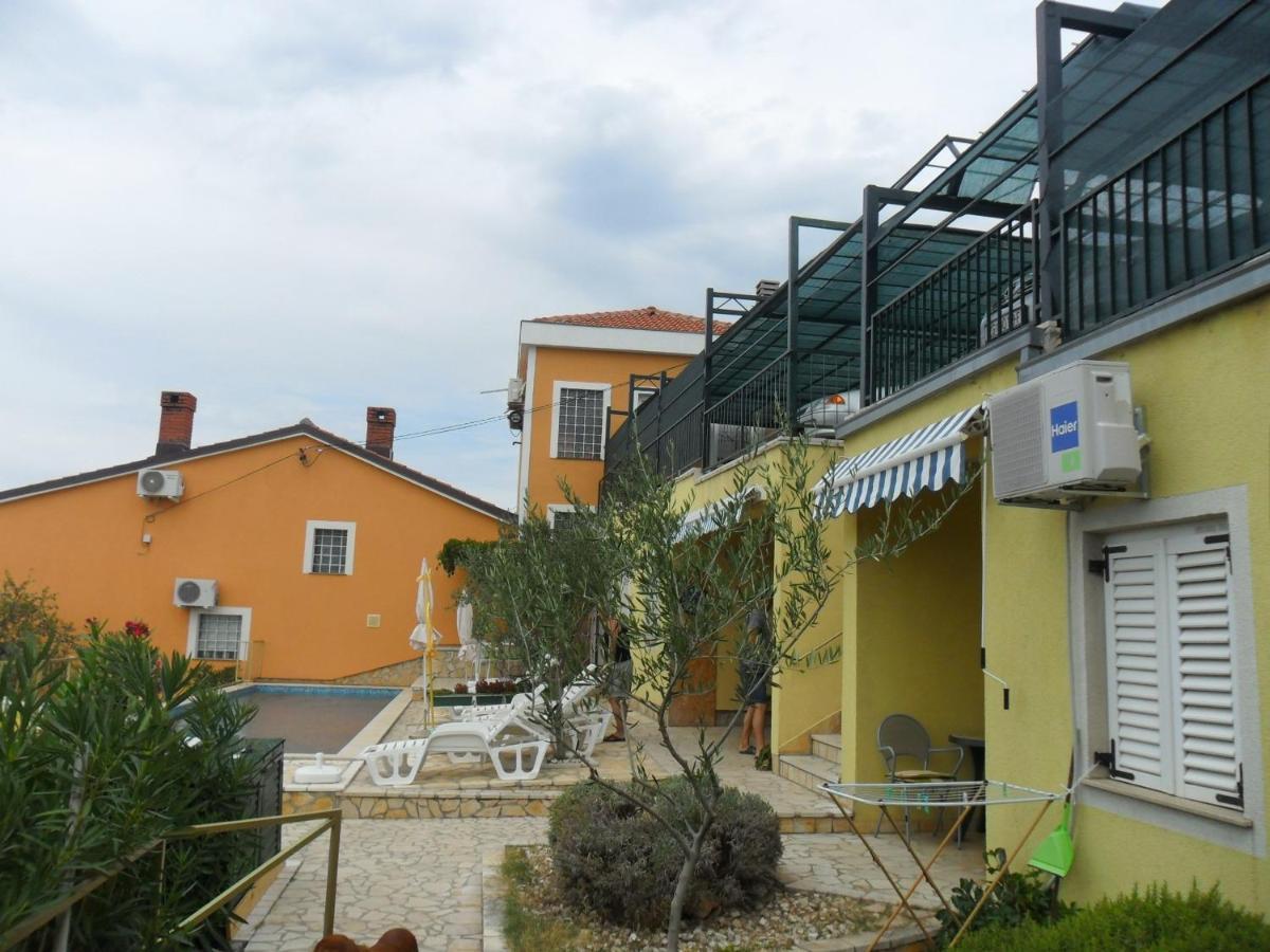 Apartments Zlato - With Pool Senj  Exterior photo